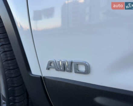 Белый Киа Соренто, объемом двигателя 2.2 л и пробегом 210 тыс. км за 13899 $, фото 21 на Automoto.ua