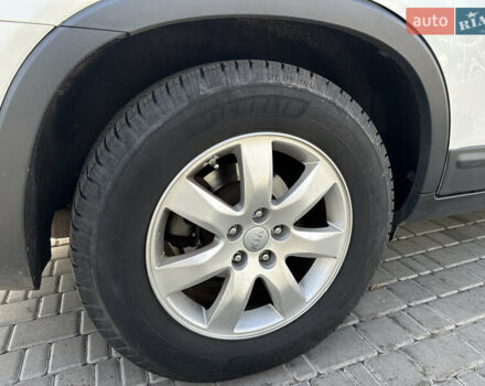 Белый Киа Соренто, объемом двигателя 2.4 л и пробегом 215 тыс. км за 11400 $, фото 18 на Automoto.ua