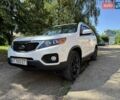 Белый Киа Соренто, объемом двигателя 2.2 л и пробегом 203 тыс. км за 13499 $, фото 1 на Automoto.ua