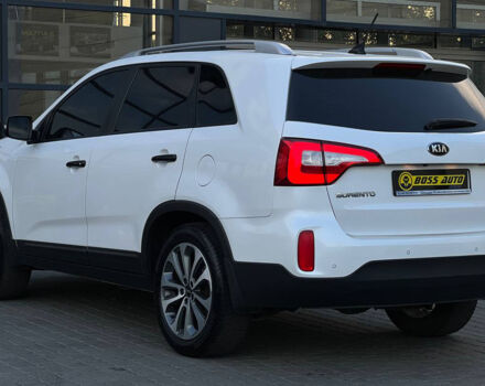 Белый Киа Соренто, объемом двигателя 2 л и пробегом 225 тыс. км за 16500 $, фото 3 на Automoto.ua