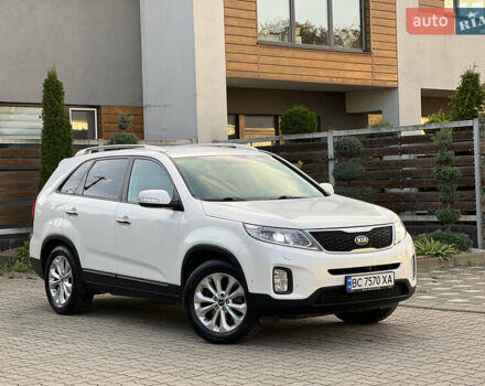 Білий Кіа Соренто, об'ємом двигуна 2 л та пробігом 236 тис. км за 13500 $, фото 7 на Automoto.ua
