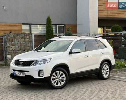 Білий Кіа Соренто, об'ємом двигуна 2 л та пробігом 236 тис. км за 13500 $, фото 3 на Automoto.ua