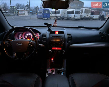 Білий Кіа Соренто, об'ємом двигуна 2.2 л та пробігом 200 тис. км за 13500 $, фото 11 на Automoto.ua