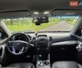 Белый Киа Соренто, объемом двигателя 2.36 л и пробегом 205 тыс. км за 12300 $, фото 5 на Automoto.ua