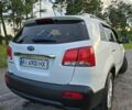 Белый Киа Соренто, объемом двигателя 2.4 л и пробегом 205 тыс. км за 11500 $, фото 1 на Automoto.ua
