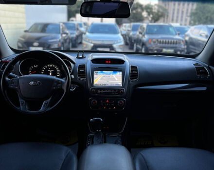 Белый Киа Соренто, объемом двигателя 2 л и пробегом 225 тыс. км за 16500 $, фото 16 на Automoto.ua