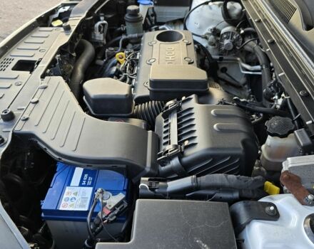 Белый Киа Соренто, объемом двигателя 2.4 л и пробегом 205 тыс. км за 11500 $, фото 17 на Automoto.ua