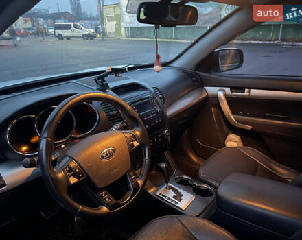 Білий Кіа Соренто, об'ємом двигуна 2.2 л та пробігом 200 тис. км за 13500 $, фото 48 на Automoto.ua