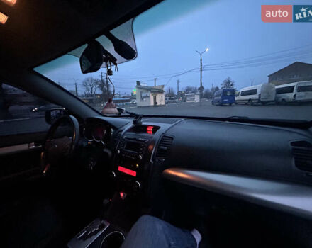 Білий Кіа Соренто, об'ємом двигуна 2.2 л та пробігом 200 тис. км за 13500 $, фото 27 на Automoto.ua