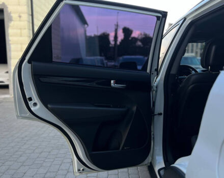 Белый Киа Соренто, объемом двигателя 2 л и пробегом 225 тыс. км за 16500 $, фото 17 на Automoto.ua