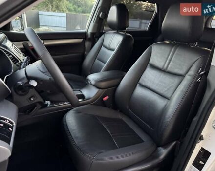 Белый Киа Соренто, объемом двигателя 2.2 л и пробегом 238 тыс. км за 16900 $, фото 72 на Automoto.ua