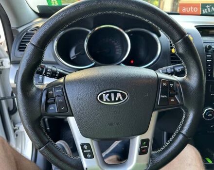 Білий Кіа Соренто, об'ємом двигуна 2.2 л та пробігом 212 тис. км за 14350 $, фото 152 на Automoto.ua