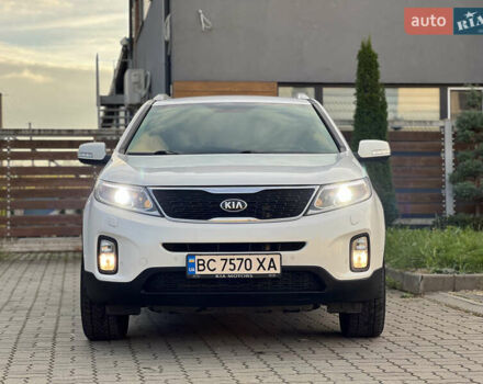 Білий Кіа Соренто, об'ємом двигуна 2 л та пробігом 236 тис. км за 13500 $, фото 4 на Automoto.ua