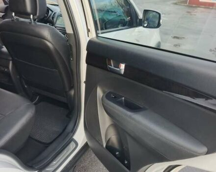 Белый Киа Соренто, объемом двигателя 0 л и пробегом 155 тыс. км за 16300 $, фото 19 на Automoto.ua