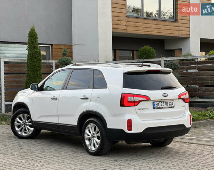 Білий Кіа Соренто, об'ємом двигуна 2 л та пробігом 236 тис. км за 13500 $, фото 13 на Automoto.ua