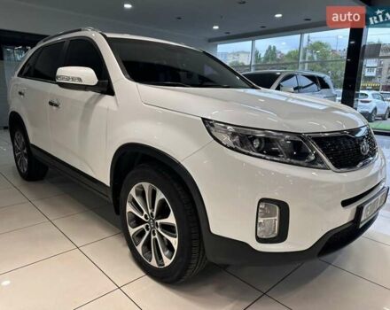 Белый Киа Соренто, объемом двигателя 2 л и пробегом 130 тыс. км за 15200 $, фото 2 на Automoto.ua