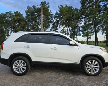 Белый Киа Соренто, объемом двигателя 2.4 л и пробегом 205 тыс. км за 11500 $, фото 3 на Automoto.ua