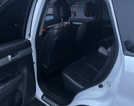 Білий Кіа Соренто, об'ємом двигуна 2.2 л та пробігом 200 тис. км за 13500 $, фото 23 на Automoto.ua