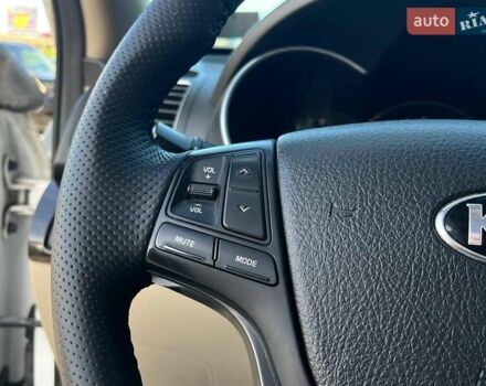 Белый Киа Соренто, объемом двигателя 2.4 л и пробегом 203 тыс. км за 10640 $, фото 19 на Automoto.ua