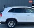 Белый Киа Соренто, объемом двигателя 2.4 л и пробегом 203 тыс. км за 10640 $, фото 3 на Automoto.ua