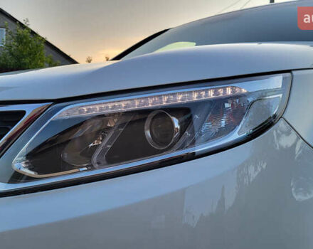 Белый Киа Соренто, объемом двигателя 2.2 л и пробегом 205 тыс. км за 16199 $, фото 6 на Automoto.ua