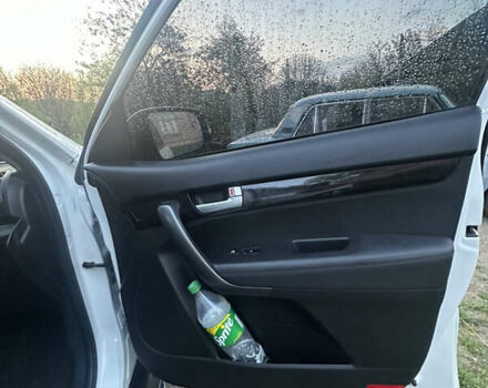 Белый Киа Соренто, объемом двигателя 2 л и пробегом 201 тыс. км за 16500 $, фото 24 на Automoto.ua