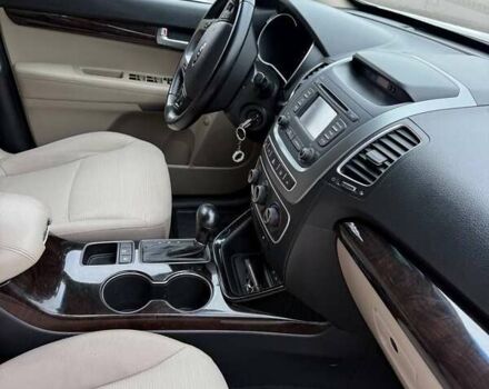 Киа Соренто 2013 в Харькове на Automoto.ua Белый Киа Соренто, объемом двигателя 2.36 л и пробегом 154 тыс. км за 11700 $, фото 23 на Automoto.ua