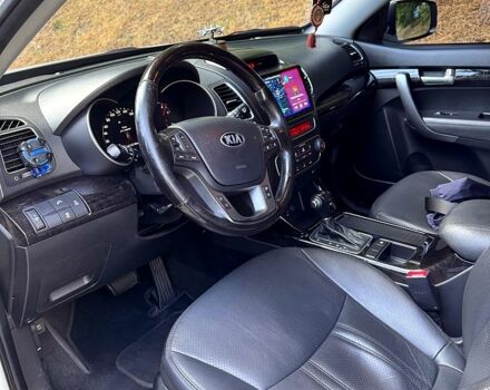 Белый Киа Соренто, объемом двигателя 2 л и пробегом 216 тыс. км за 15750 $, фото 3 на Automoto.ua