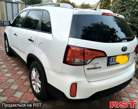 Белый Киа Соренто, объемом двигателя 2.4 л и пробегом 146 тыс. км за 12500 $, фото 5 на Automoto.ua
