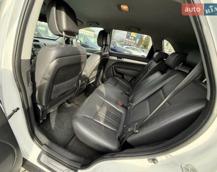 Белый Киа Соренто, объемом двигателя 2.2 л и пробегом 234 тыс. км за 14800 $, фото 39 на Automoto.ua