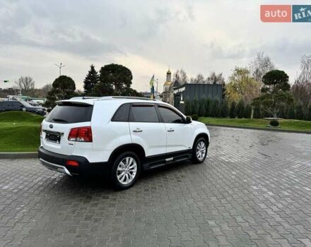 Білий Кіа Соренто, об'ємом двигуна 2.2 л та пробігом 117 тис. км за 15950 $, фото 1 на Automoto.ua