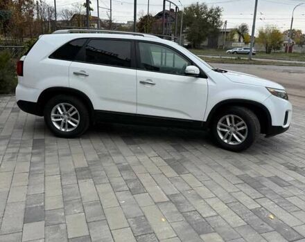 Білий Кіа Соренто, об'ємом двигуна 2.36 л та пробігом 154 тис. км за 10600 $, фото 2 на Automoto.ua