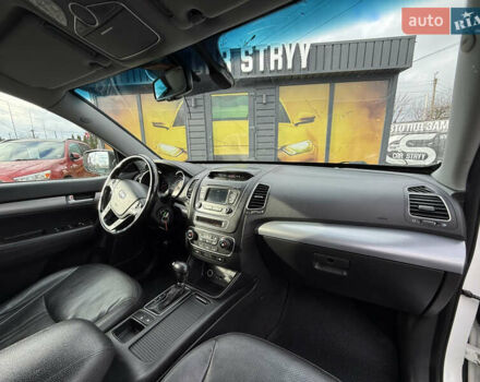 Белый Киа Соренто, объемом двигателя 2.2 л и пробегом 234 тыс. км за 14800 $, фото 25 на Automoto.ua