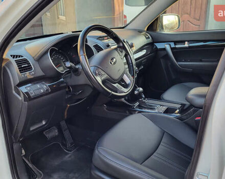 Белый Киа Соренто, объемом двигателя 2.2 л и пробегом 205 тыс. км за 16199 $, фото 22 на Automoto.ua