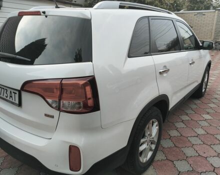 Белый Киа Соренто, объемом двигателя 2.4 л и пробегом 146 тыс. км за 11500 $, фото 2 на Automoto.ua