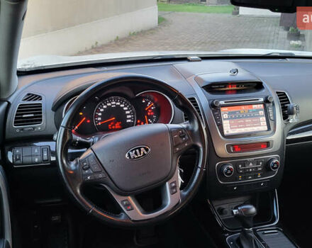 Белый Киа Соренто, объемом двигателя 2.2 л и пробегом 205 тыс. км за 16199 $, фото 25 на Automoto.ua