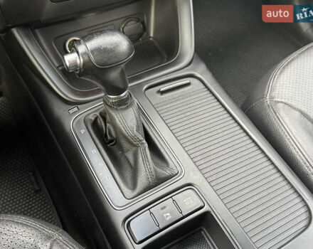 Белый Киа Соренто, объемом двигателя 2.2 л и пробегом 234 тыс. км за 14800 $, фото 54 на Automoto.ua