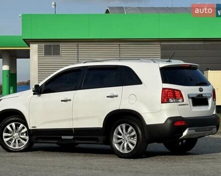 Белый Киа Соренто, объемом двигателя 2.2 л и пробегом 112 тыс. км за 16500 $, фото 1 на Automoto.ua
