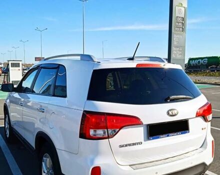 Белый Киа Соренто, объемом двигателя 2.4 л и пробегом 201 тыс. км за 10400 $, фото 9 на Automoto.ua