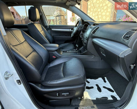 Белый Киа Соренто, объемом двигателя 2.2 л и пробегом 275 тыс. км за 16900 $, фото 116 на Automoto.ua