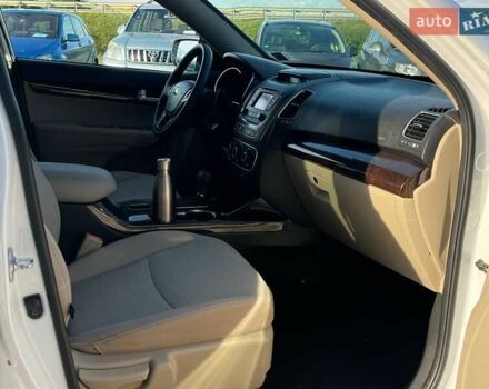Белый Киа Соренто, объемом двигателя 2.4 л и пробегом 203 тыс. км за 10640 $, фото 33 на Automoto.ua