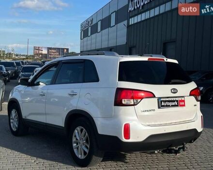 Белый Киа Соренто, объемом двигателя 2.4 л и пробегом 203 тыс. км за 10640 $, фото 10 на Automoto.ua