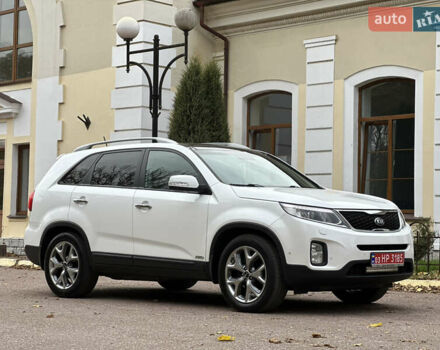 Киа Соренто 2013 в Радивилове на Automoto.ua Белый Киа Соренто, объемом двигателя 2.2 л и пробегом 228 тыс. км за 15700 $, фото 3 на Automoto.ua