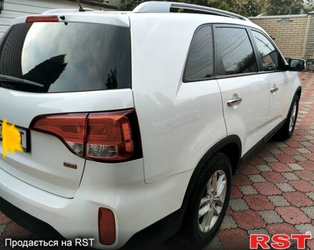 Белый Киа Соренто, объемом двигателя 2.4 л и пробегом 146 тыс. км за 12500 $, фото 4 на Automoto.ua