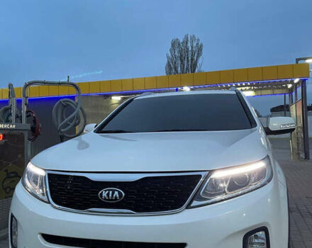 Белый Киа Соренто, объемом двигателя 2 л и пробегом 201 тыс. км за 16500 $, фото 2 на Automoto.ua