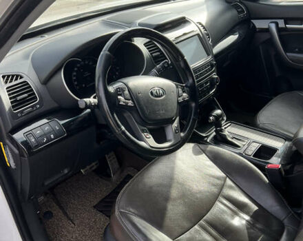 Киа Соренто 2013 в Барановке на Automoto.ua Белый Киа Соренто, объемом двигателя 2 л и пробегом 232 тыс. км за 21000 $, фото 10 на Automoto.ua