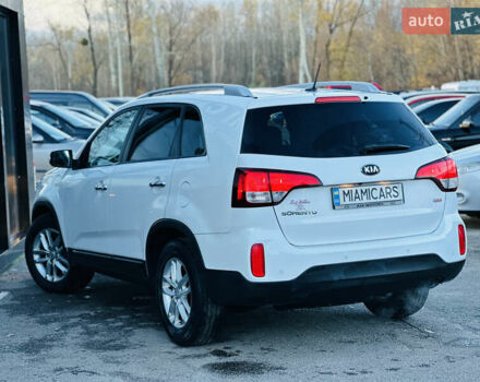 Белый Киа Соренто, объемом двигателя 2.4 л и пробегом 146 тыс. км за 12200 $, фото 3 на Automoto.ua