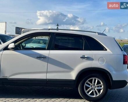 Белый Киа Соренто, объемом двигателя 2.4 л и пробегом 203 тыс. км за 10640 $, фото 9 на Automoto.ua