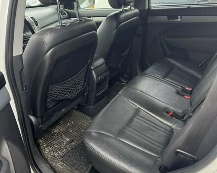 Білий Кіа Соренто, об'ємом двигуна 2.2 л та пробігом 260 тис. км за 16999 $, фото 2 на Automoto.ua