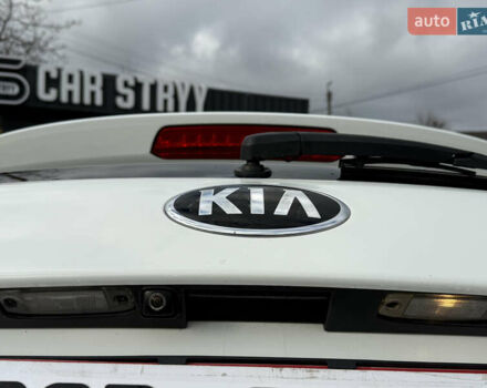 Белый Киа Соренто, объемом двигателя 2.2 л и пробегом 234 тыс. км за 14800 $, фото 35 на Automoto.ua